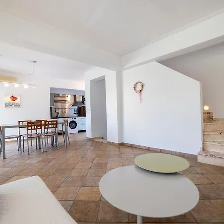 Felicia Dream House Holiday home Kamena Vourla