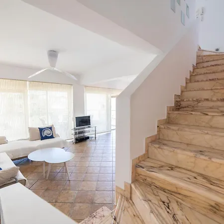 Felicia Dream House *