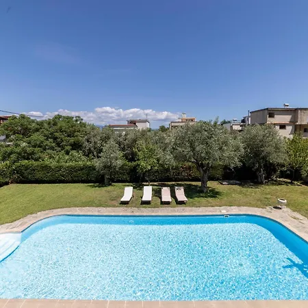 Felicia Dream House *