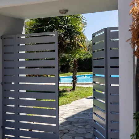 Felicia Dream House *