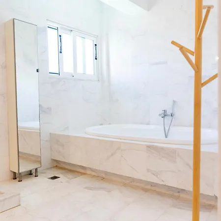 Felicia Dream House Casa de Férias Kamena Vourla