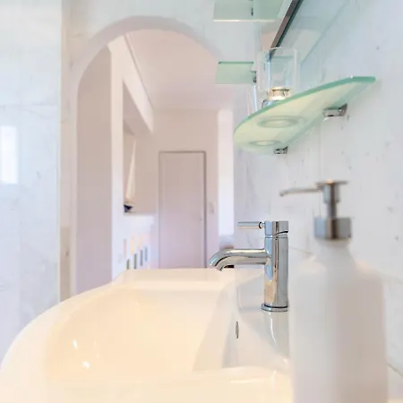 Felicia Dream House *